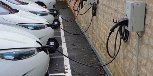 Borne de recharge électrique réglementation